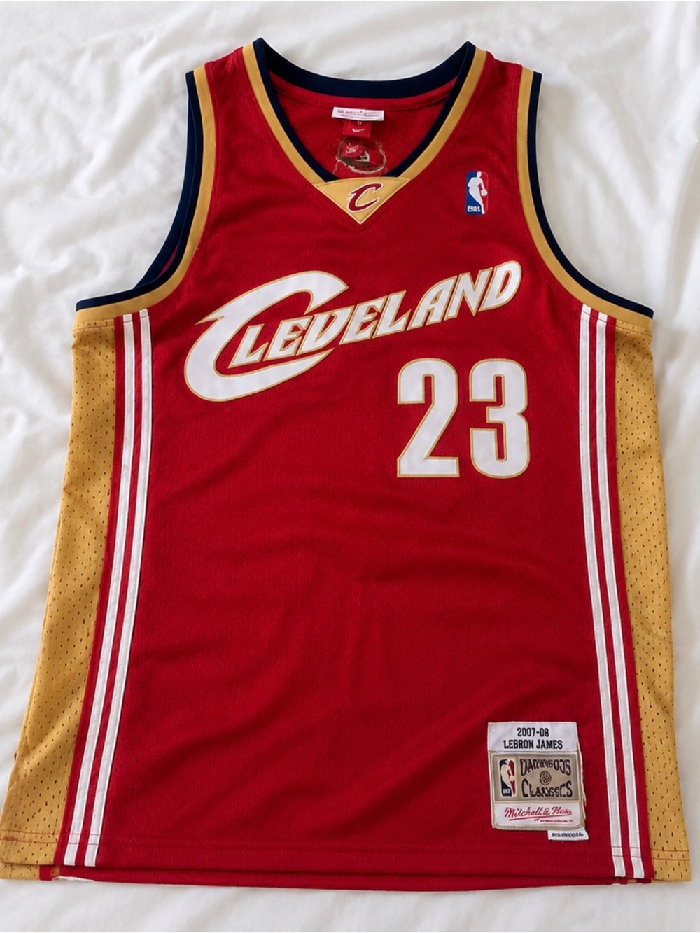 Mitchell & Ness LeBron James Cavs Swingman Jersey S